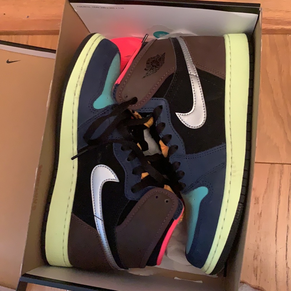 Jordan 1 High Tokyo Bio Hack GS EUC